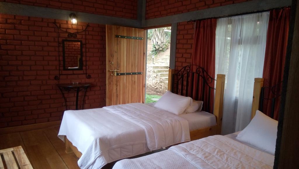 Tea Leaf Retreat Apartment Канди Екстериор снимка