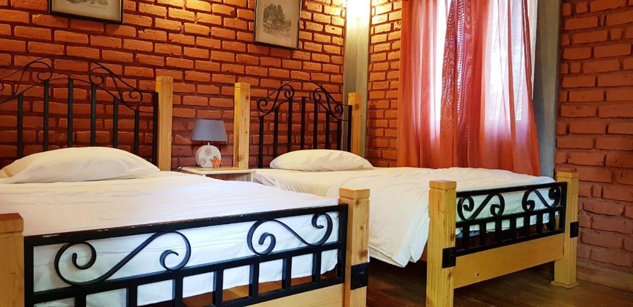 Tea Leaf Retreat Apartment Канди Екстериор снимка