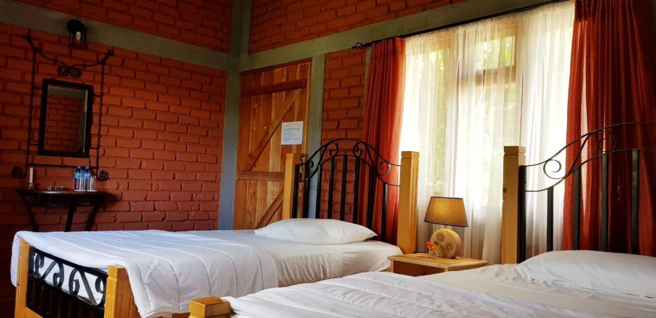Tea Leaf Retreat Apartment Канди Екстериор снимка